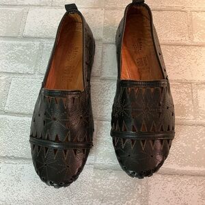 Spring Step Black Leather Loafers